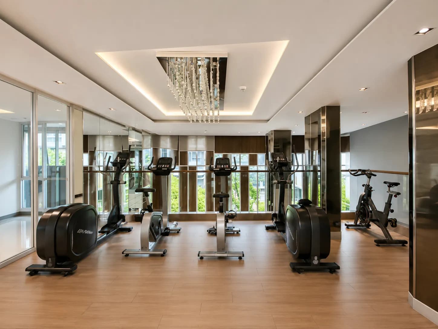 Gym at Metro Luxe Rama 4