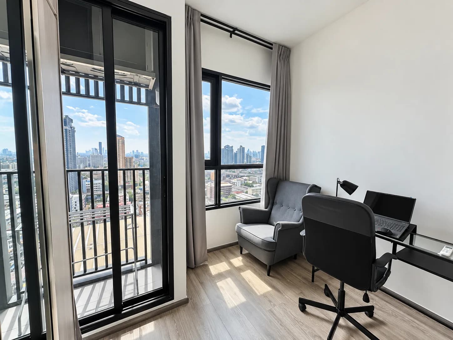 Bedroom with a city view