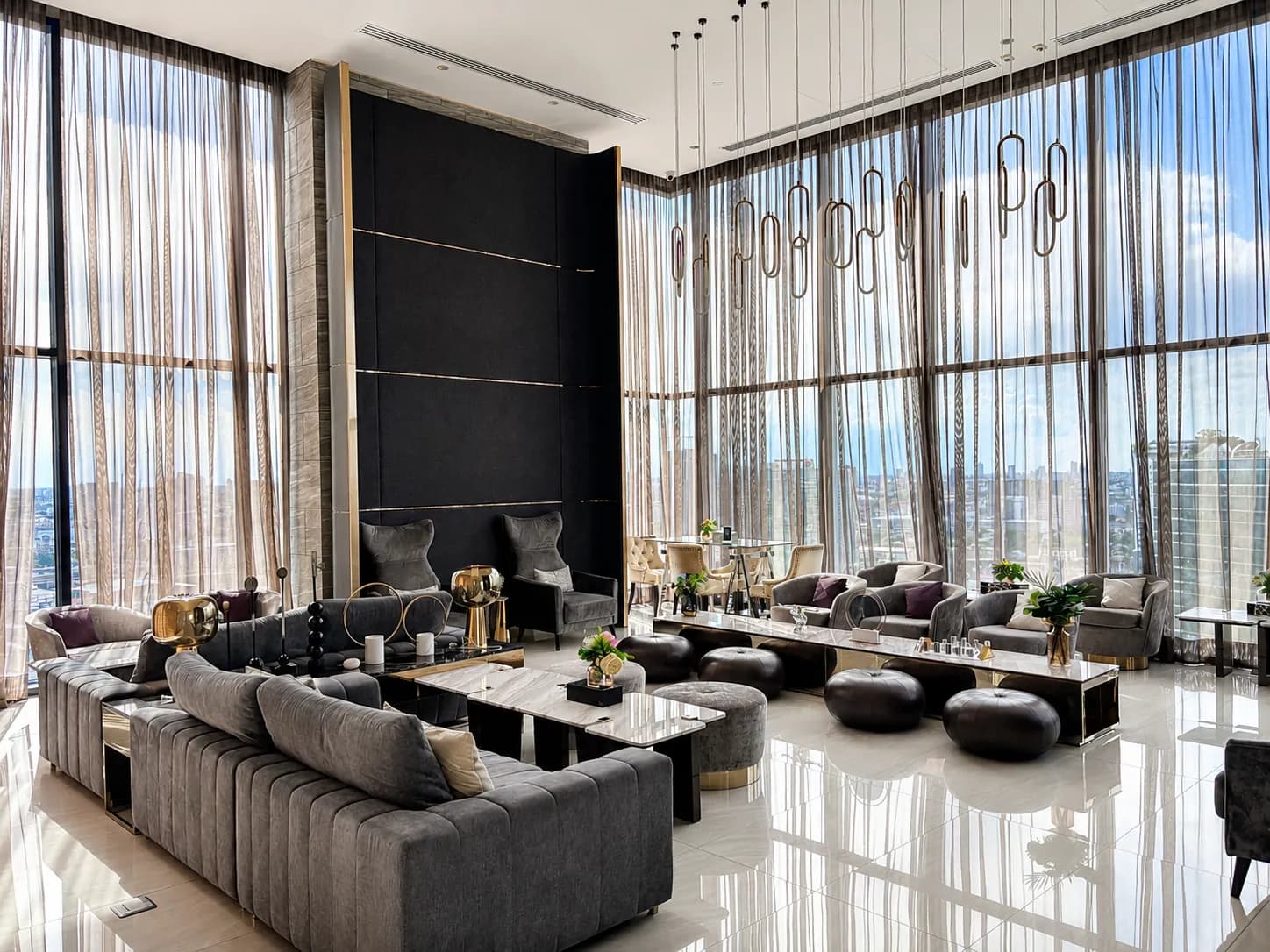 Lobby lounge at Knightsbridge Prime Ratchayothin