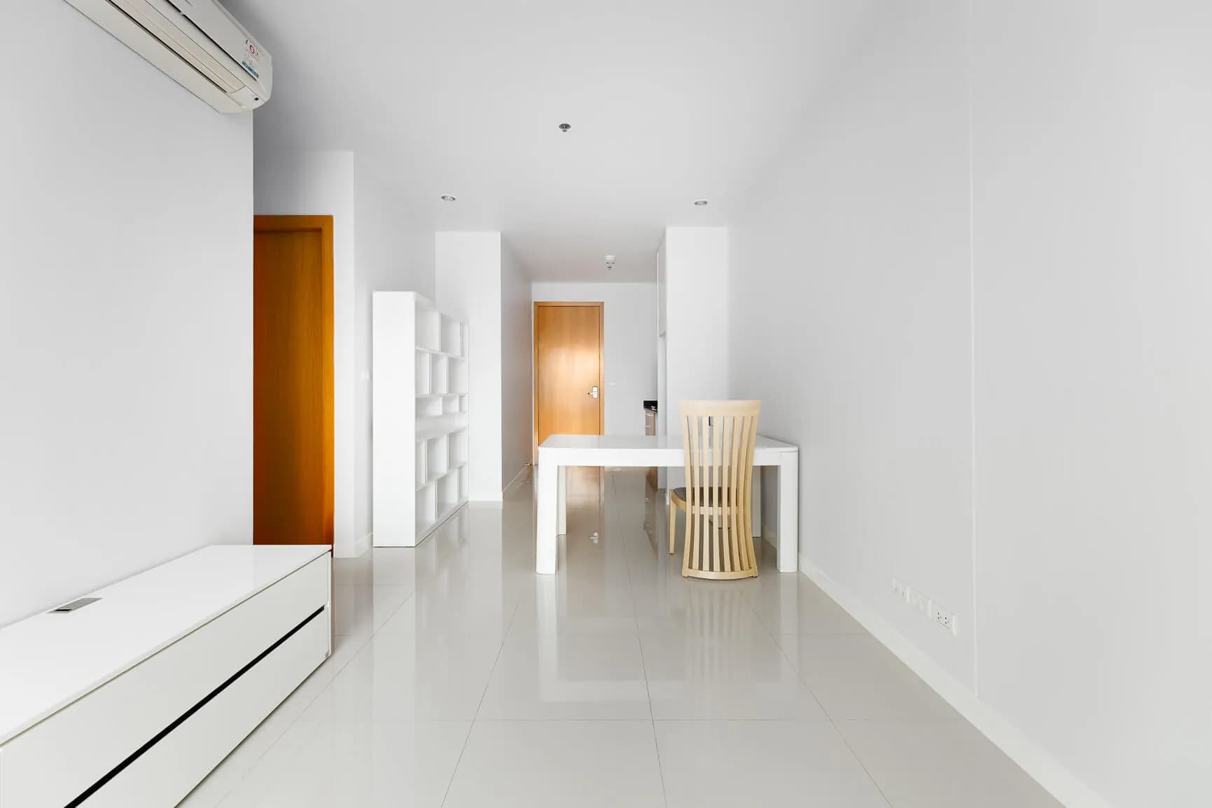 Circle Condominium open-plan living area seen from the entry